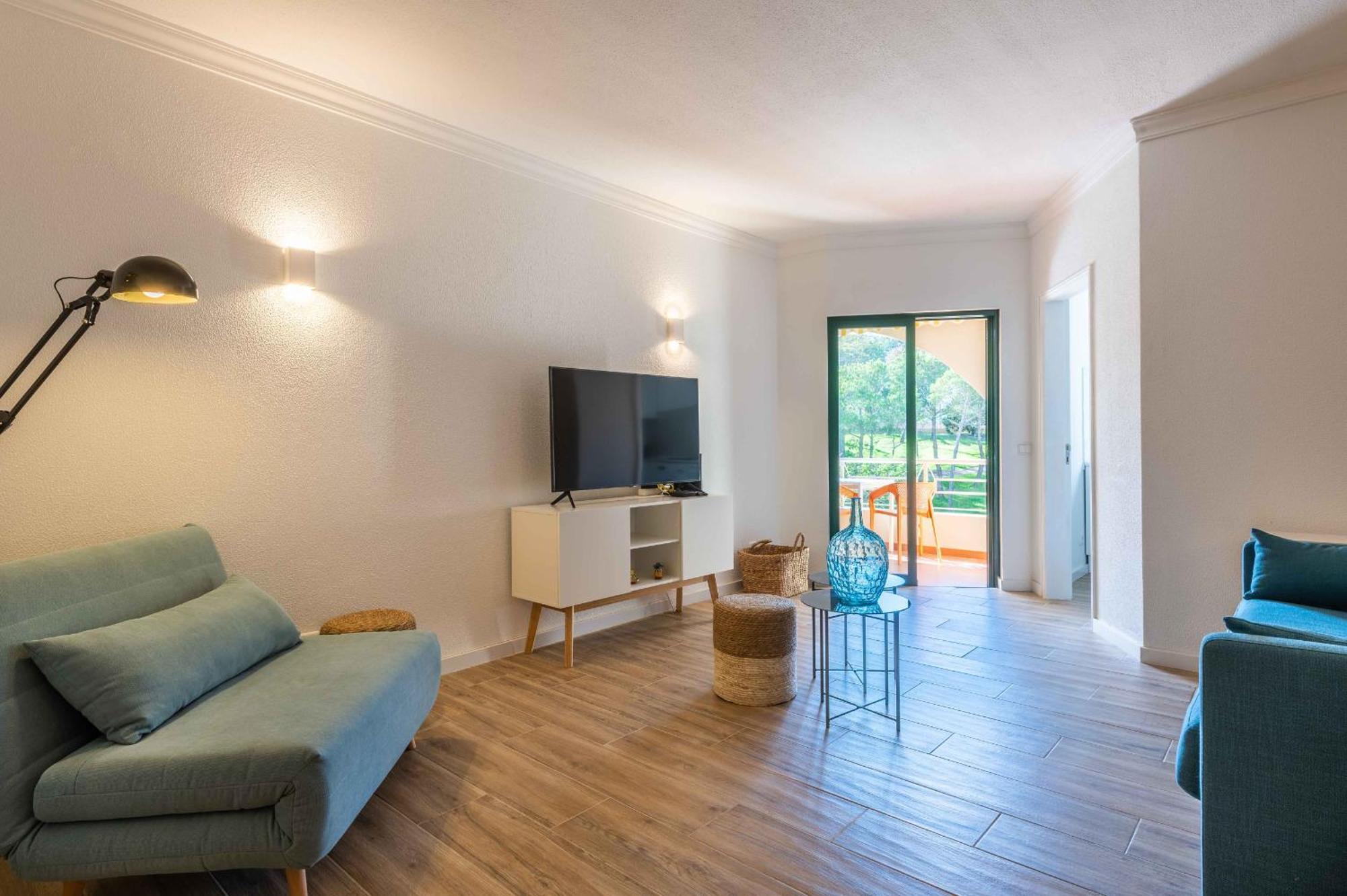Salgados 1 Bedroom Apartment - 500M From The Beach Guia  Ngoại thất bức ảnh