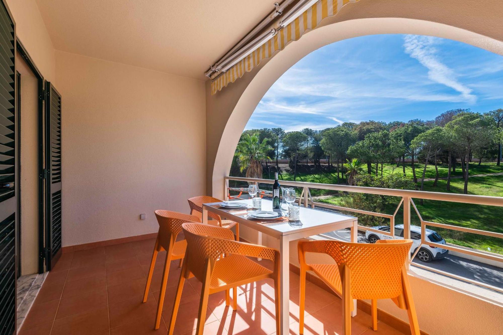 Salgados 1 Bedroom Apartment - 500M From The Beach Guia  Ngoại thất bức ảnh