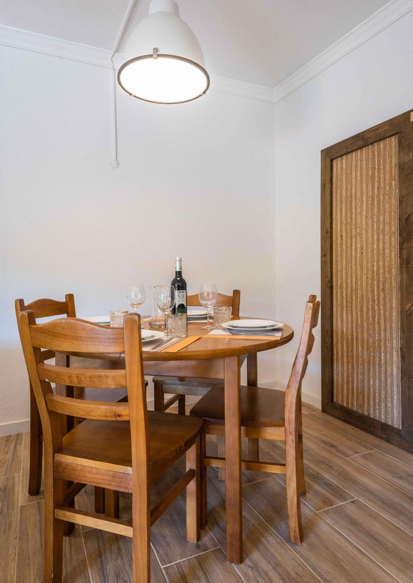 Salgados 1 Bedroom Apartment - 500M From The Beach Guia  Ngoại thất bức ảnh